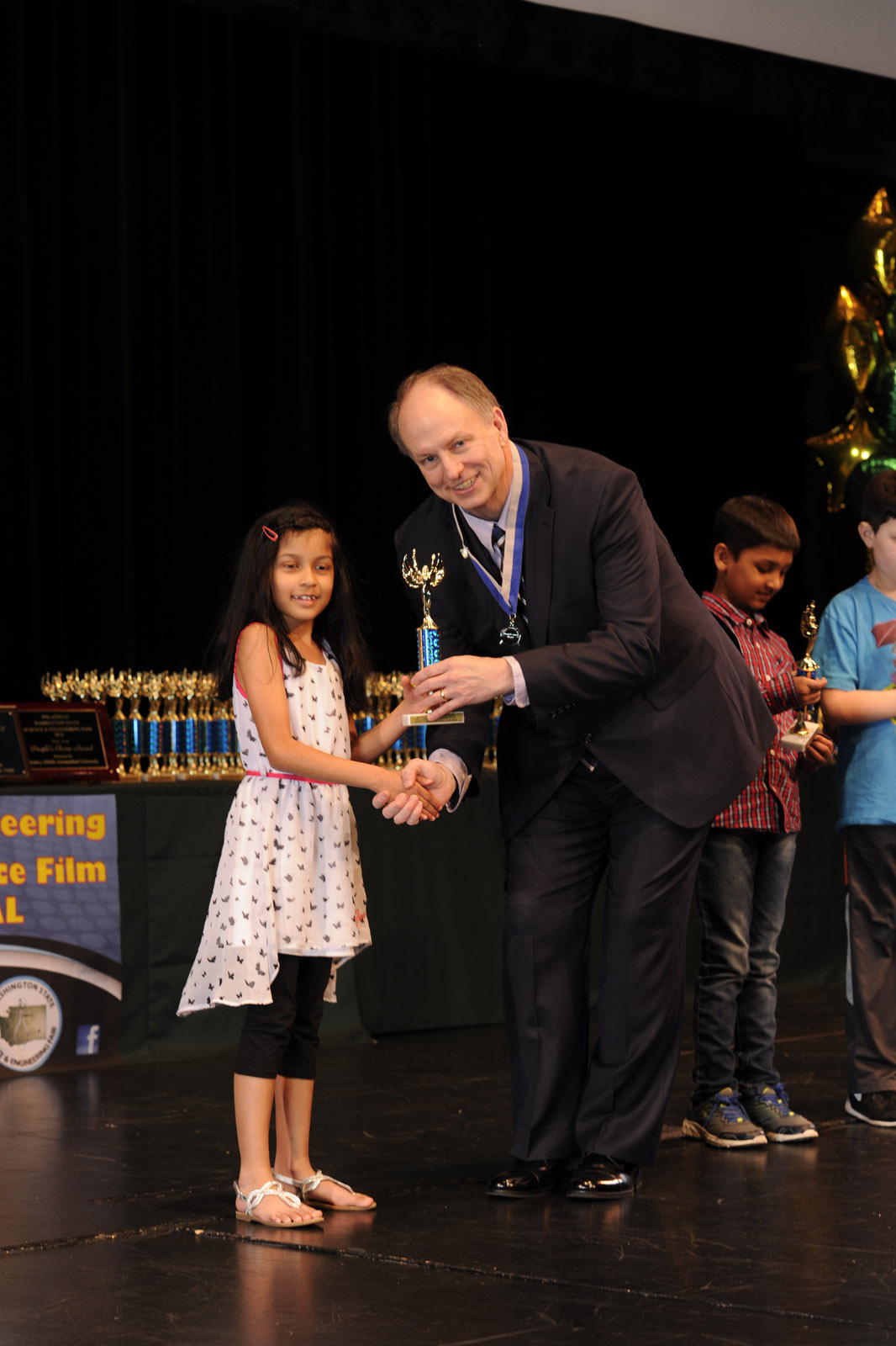 Science Fair 2016-04-02 by Mike Bay D3S  191