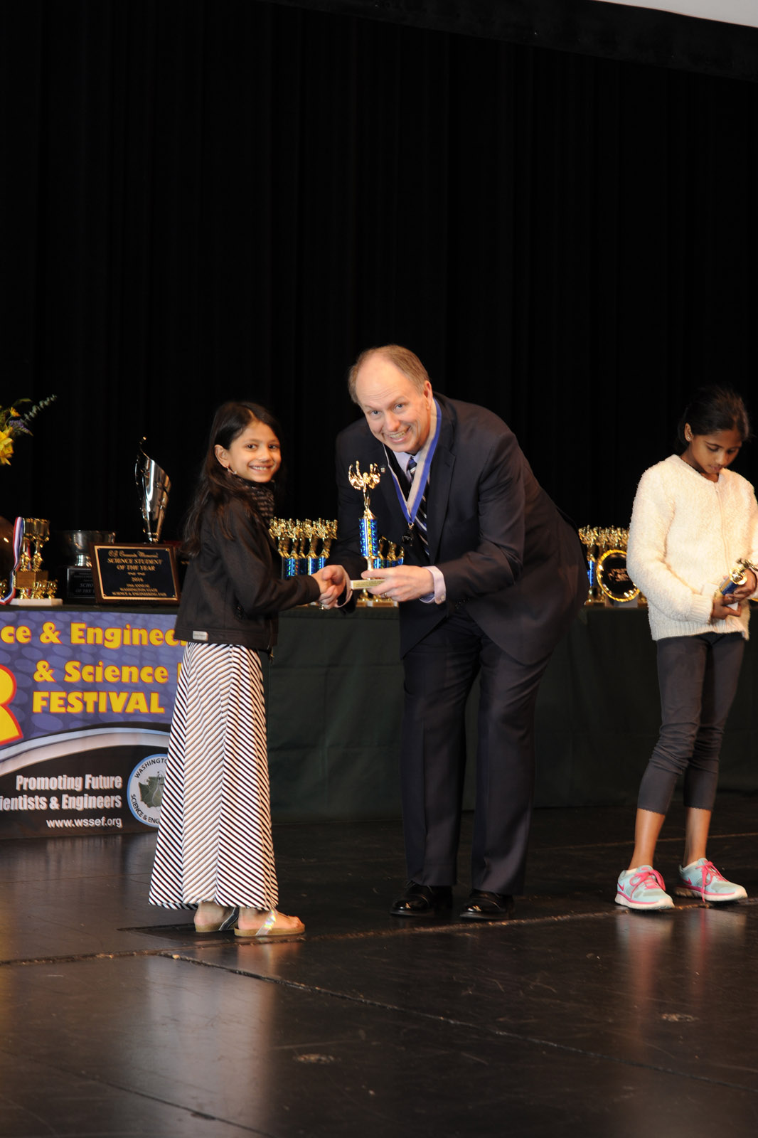 Science Fair 2016-04-02 by Mike Bay D3S  220