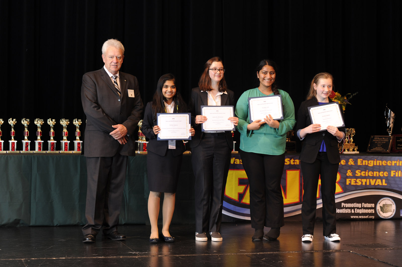 Science Fair 2016-04-02 by Mike Bay D3S  566