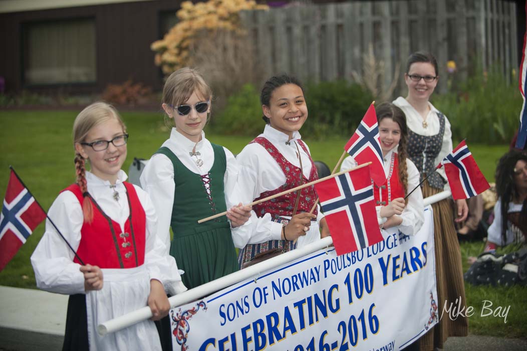 Viking Fest Parade 2014 2014-05-17 by Mike Bay 040 A 5x7